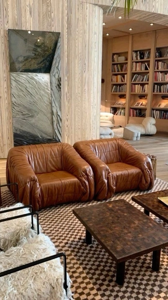 A cover of "Aesthetic💫" cluster. The owner is denisa.s. The cluster consists of 24 elements.