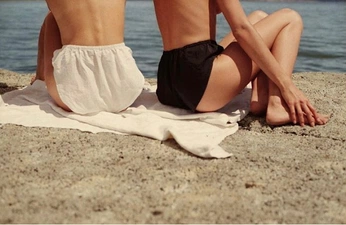 A cover of "V" cluster. The owner is kirbis. The cluster consists of 24 elements.