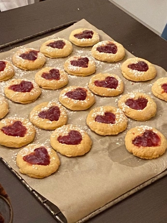 A cover of "Mood board for oc" cluster. The owner is evex3. The cluster consists of 1 element.