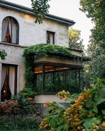 A cover of "homes" cluster. The owner is plstryathome. The cluster consists of 18 elements.