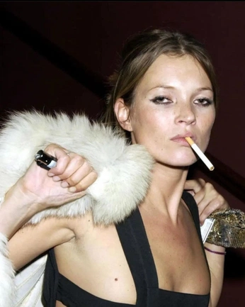 A cover of "fashion life wohoo" cluster. The owner is uverdo. The cluster consists of 20 elements.