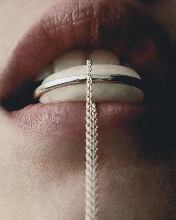 A cover of "dont touch" cluster. The owner is jazzmonday. The cluster consists of 256 elements.