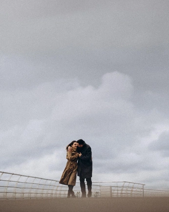 A cover of "Couples" cluster. The owner is righteyemedia. The cluster consists of 20 elements.