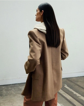 A cover of "Lookbook poses" cluster. The owner is rtenorio. The cluster consists of 31 elements.