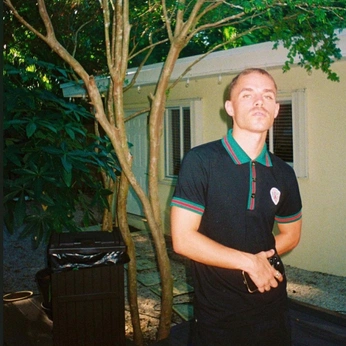 A cover of "Spanish Lore" cluster. The owner is celiacalatayud. The cluster consists of 2 elements.