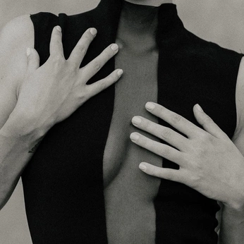 A cover of "NEUTRAL" cluster. The owner is laurynwylde. The cluster consists of 43 elements.