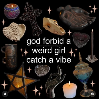 A cover of "whimsigoth" cluster. The owner is ki1519. The cluster consists of 153 elements.