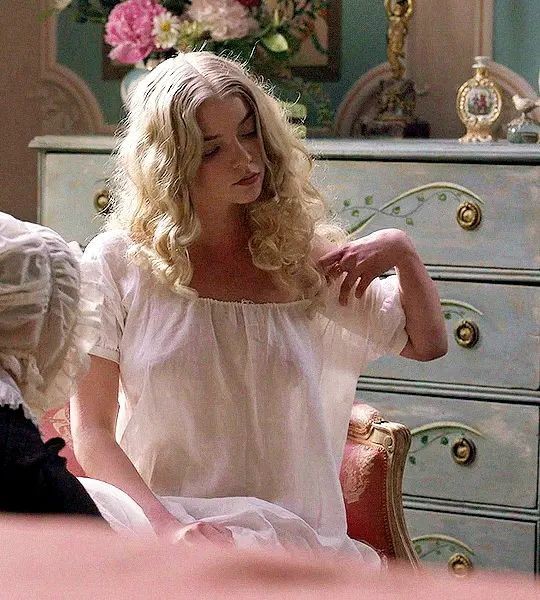 Anya Taylor-Joy as Emma Woodhouse.
