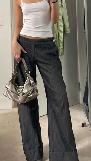 A cover of "fashion development" cluster. The owner is colourfulspheres. The cluster consists of 71 elements.