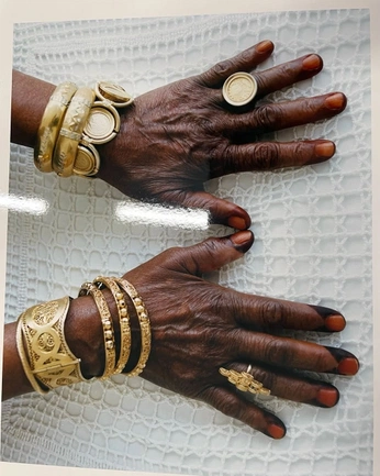 A cover of "GROOMBOARD" cluster. The owner is hugogatefait. The cluster consists of 30 elements.