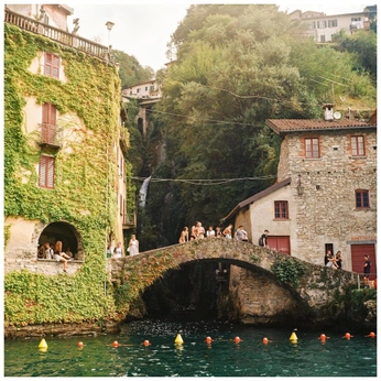 A cover of "for set design (!)" cluster. The owner is smuckeridentity. The cluster consists of 22 elements.