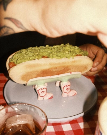 A cover of "hoddog" cluster. The owner is dogsexploding. The cluster consists of 14 elements.