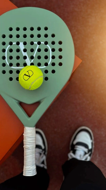 A cover of "gallo_pádel" cluster. The owner is oyukimacias. The cluster consists of 19 elements.