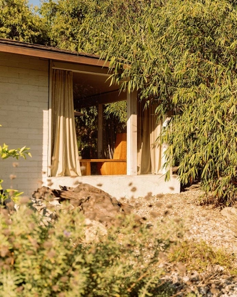 A cover of "soft life" cluster. The owner is claryfrayy. The cluster consists of 5 elements.