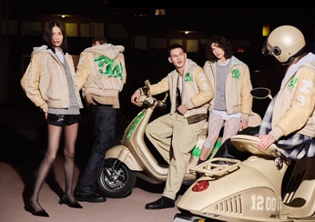 A cover of "Vespa" cluster. The owner is raihanrhn. The cluster consists of 3 elements.