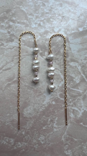 A cover of "Øreringe" cluster. The owner is pepsimax. The cluster consists of 21 elements.