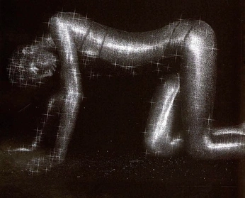 A cover of "THEMED PARTY 🌙🪩" cluster. The owner is eli111. The cluster consists of 3 elements.