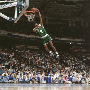 A cover of "🏀" cluster. The owner is stringsaeed. The cluster consists of 2 elements.