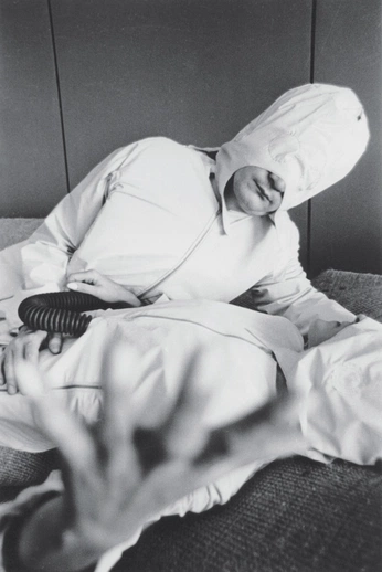 A cover of "Lygia Clark" cluster. The owner is gonzalezz. The cluster consists of 21 elements.