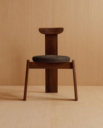 A cover of "Furniture" cluster. The owner is meggsz. The cluster consists of 13 elements.