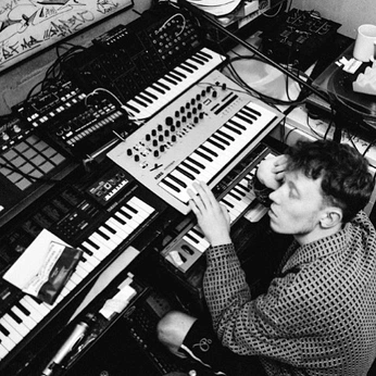 A cover of "music" cluster. The owner is movaie. The cluster consists of 13 elements.