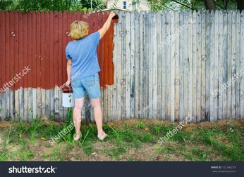 A cover of "Fence Painting Concepts" cluster. The owner is qweenmoriah. The cluster consists of 5 elements.