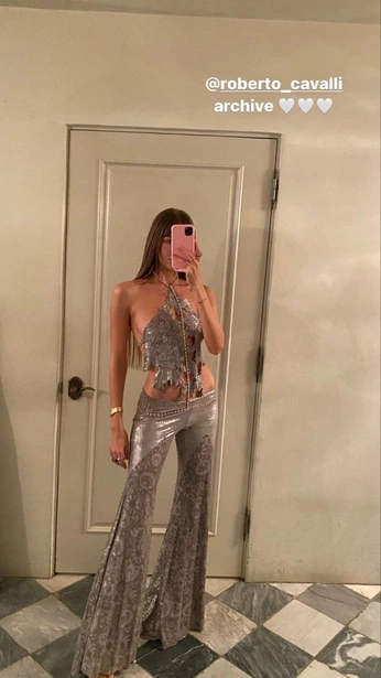 A cover of "book mood" cluster. The owner is robertac. The cluster consists of 92 elements.