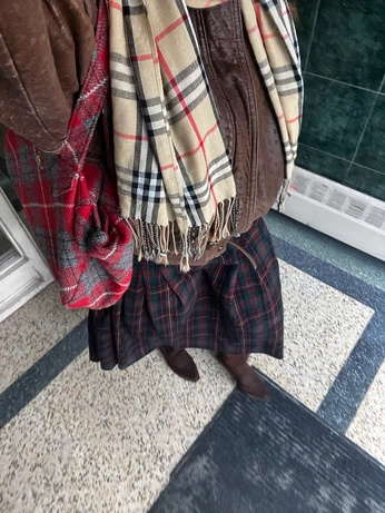 A cover of "ophelie" cluster. The owner is magellalaureline. The cluster consists of 11 elements.