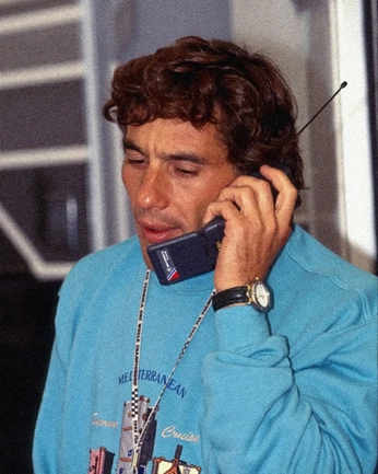 A cover of "90s vibe" cluster. The owner is greglab. The cluster consists of 34 elements.