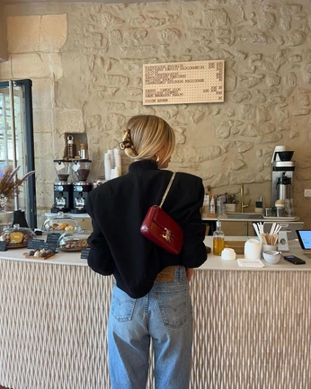 A cover of "FIT" cluster. The owner is jimeno. The cluster consists of 13 elements.