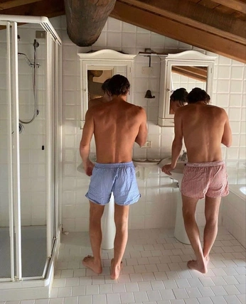 A cover of "vision board 2024" cluster. The owner is jackyboi. The cluster description is "LOVE". The cluster consists of 99 elements.