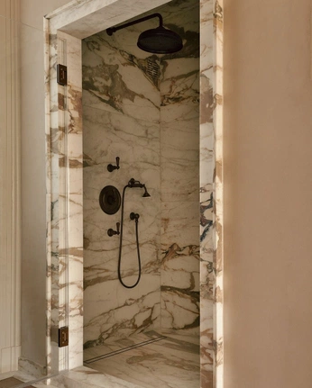 A cover of "marble bathroom" cluster. The owner is shanimoon. The cluster consists of 1 element.