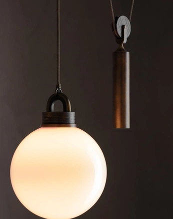 A cover of "LIGHT" cluster. The owner is aironauto. The cluster consists of 194 elements.