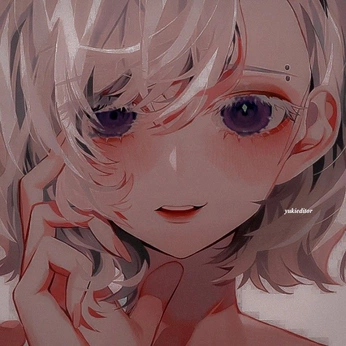 A cover of "美術-art references" cluster. The owner is bluelightlens. The cluster consists of 110 elements.