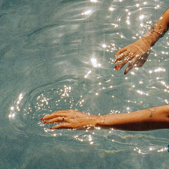 A cover of "• summer '24 •" cluster. The owner is orfae. The cluster description is "everything that inspires me in this season of my life". The cluster consists of 28 elements.