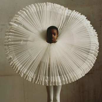 A cover of "editorial" cluster. The owner is maitegzman. The cluster consists of 45 elements.