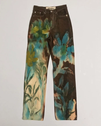 A cover of "textiles" cluster. The owner is lovleangelique. The cluster consists of 2 elements.