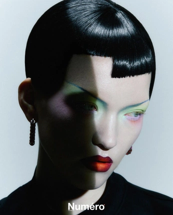 A cover of "Portrait" cluster. The owner is cassandresebag. The cluster consists of 29 elements.