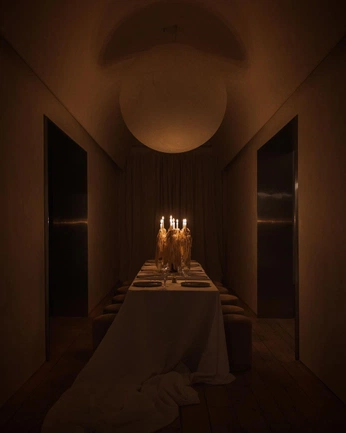 A cover of "• moody" cluster. The owner is ukuuu. The cluster consists of 6 elements.