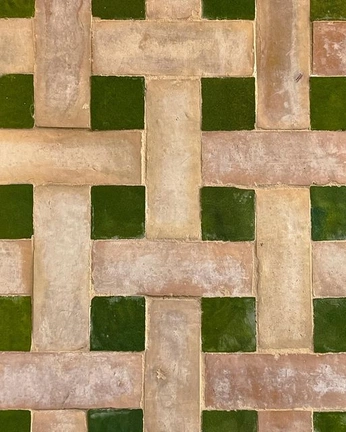 A cover of "PAVERS" cluster. The owner is goodkompani. The cluster consists of 1 element.