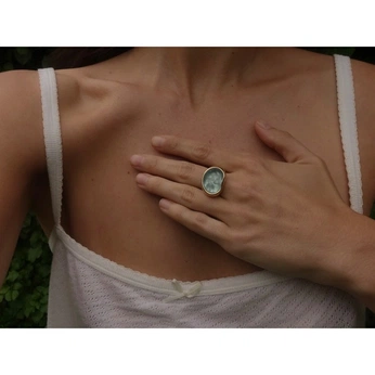 A cover of "Jewlz" cluster. The owner is cooperlambla. The cluster consists of 1 element.