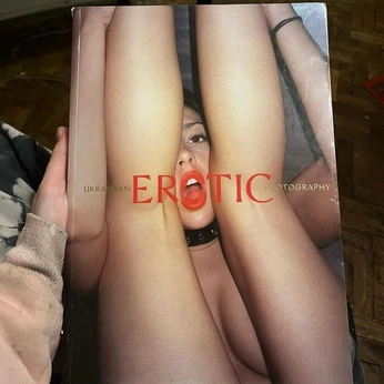 A cover of "perverts" cluster. The owner is belladelrey. The cluster description is "red and blue/used and abused/it’s still never enough/i’m unpunishable". The cluster consists of 7 elements.