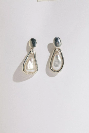 A cover of "accessories" cluster. The owner is caperbah. The cluster consists of 6 elements.