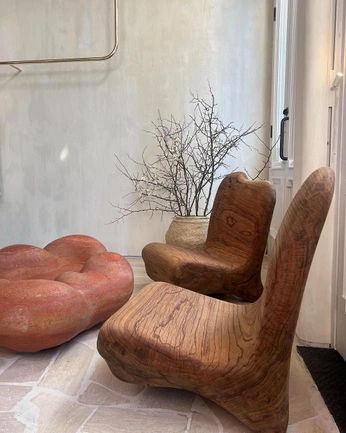 A cover of "Chairs" cluster. The owner is desire.creates. The cluster consists of 108 elements.