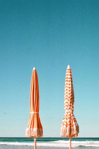 A cover of "abh" cluster. The owner is isabisa. The cluster consists of 2 elements.