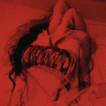 A cover of "Blurry Vision Scene" cluster. The owner is fever.form. The cluster consists of 124 elements.