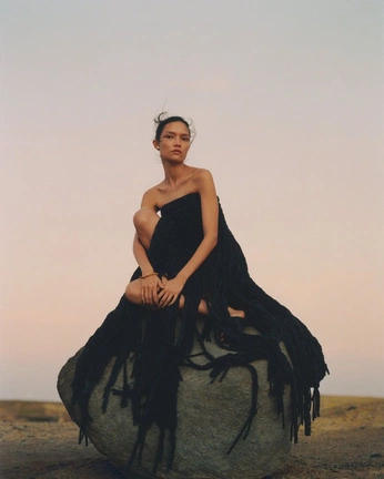 A cover of "WORK OFFICIEL" cluster. The owner is samethan. The cluster consists of 2 elements.