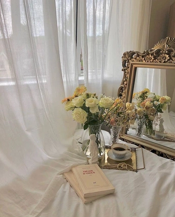 A cover of "✶ delicate" cluster. The owner is ennia. The cluster consists of 117 elements.