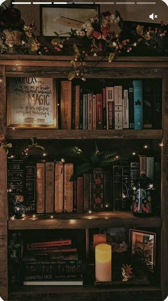 A cover of "go to" cluster. The owner is livadora. The cluster consists of 12 elements.