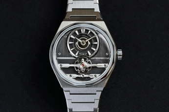 A cover of "Watches" cluster. The owner is bjday. The cluster consists of 8 elements.